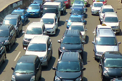 Popular Low Cost Green Car Boosts Indonesian Car Sales in 2013