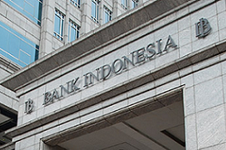 Indonesia's Foreign Exchange Reserves Fall, Current Account Deficit Grows